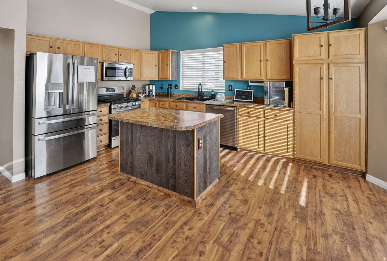 MEADOWS - Residential