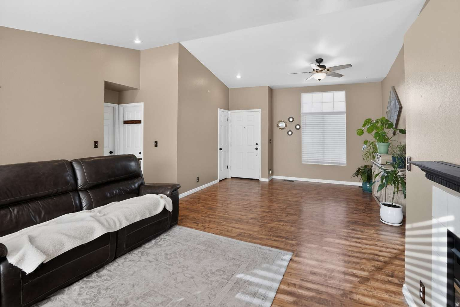 MEADOWS - Residential