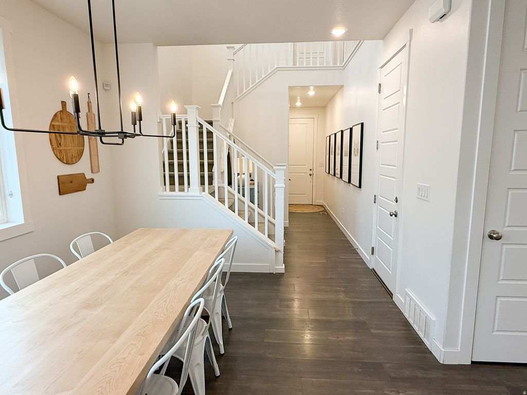 Photo of 2384 N LAZY J LN, Lehi, UT 84048 (MLS # 2122900)