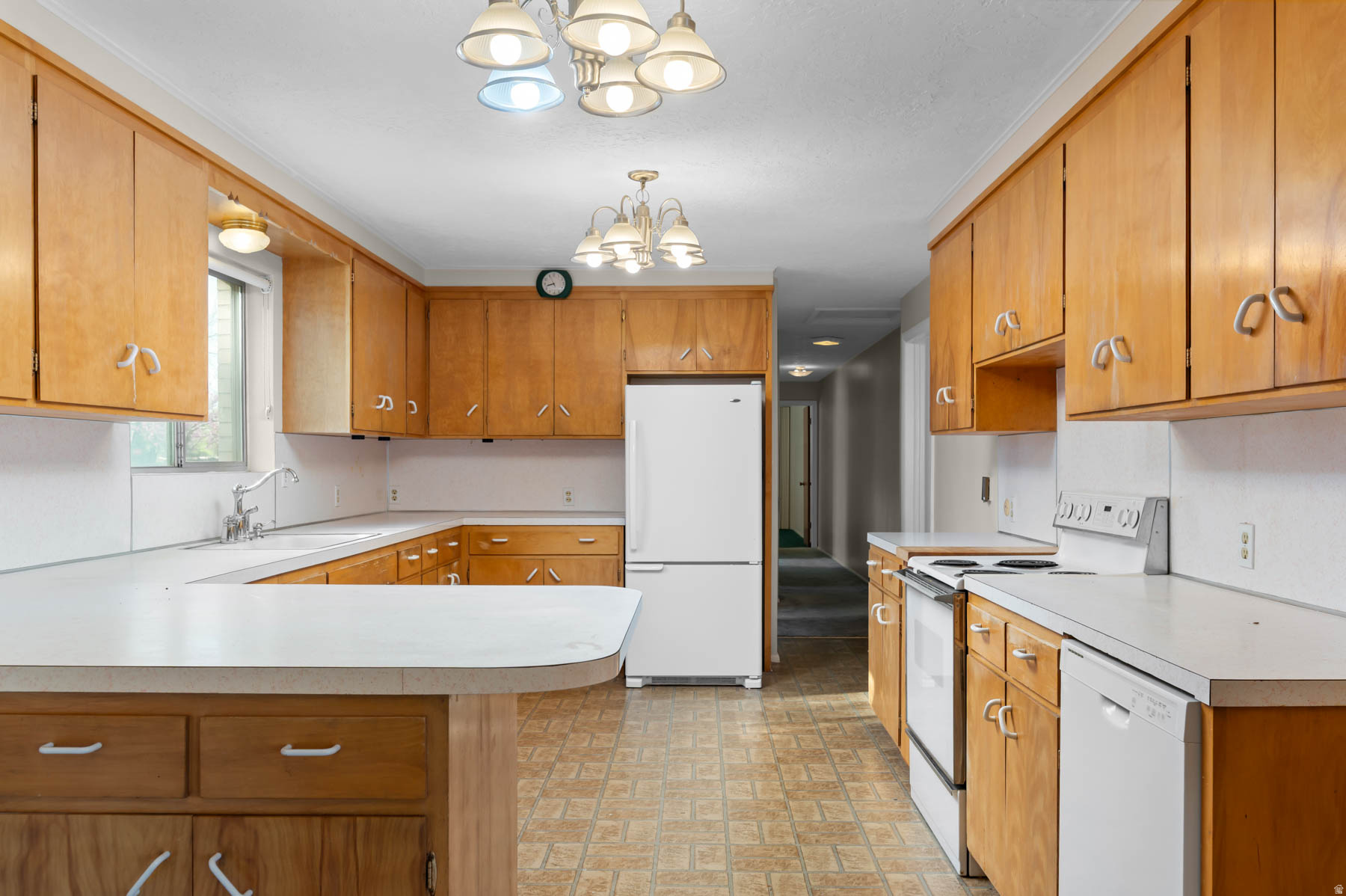 VERDANT HEIGHTS - Residential