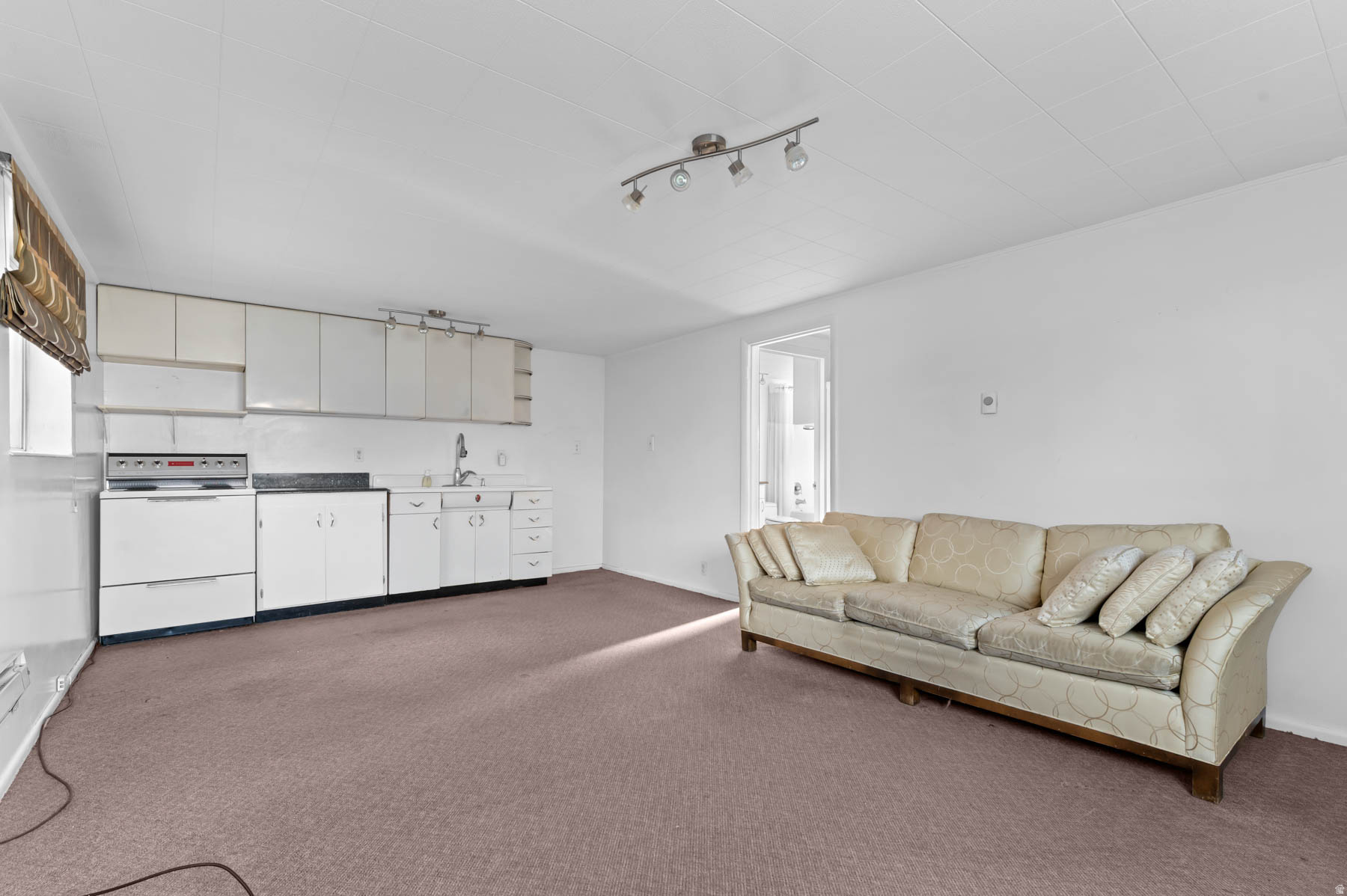 VERDANT HEIGHTS - Residential