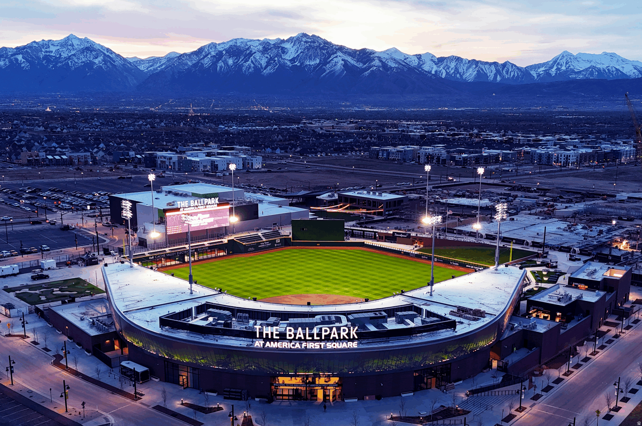 DAYBREAK - Residential