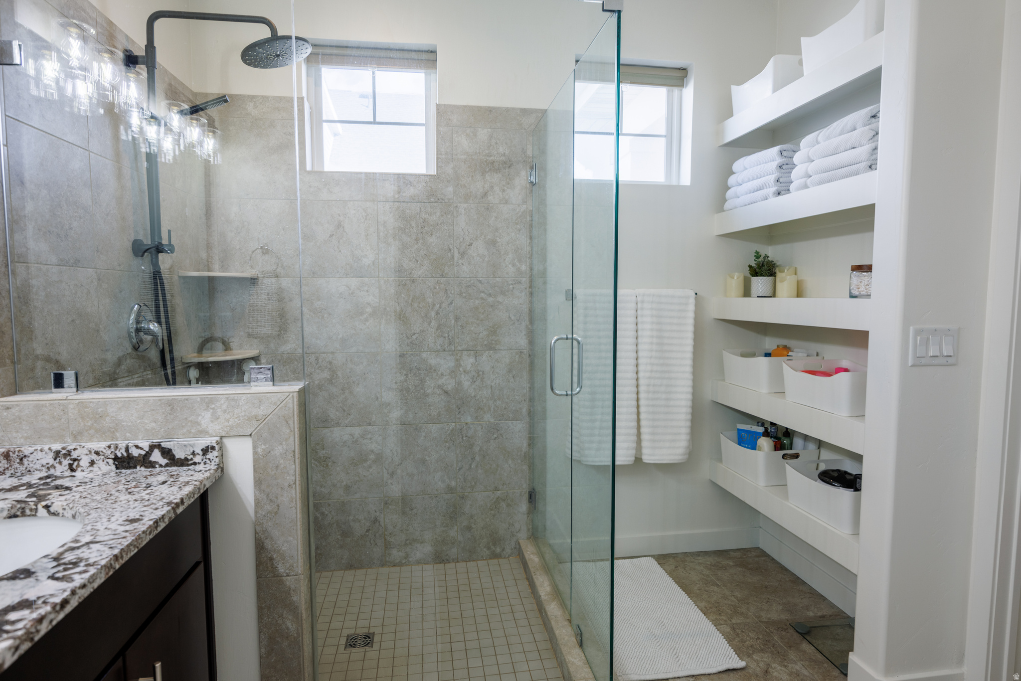 DAYBREAK - Residential