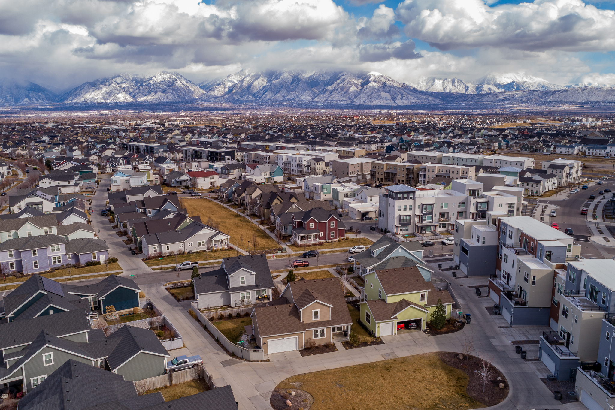 DAYBREAK - Residential