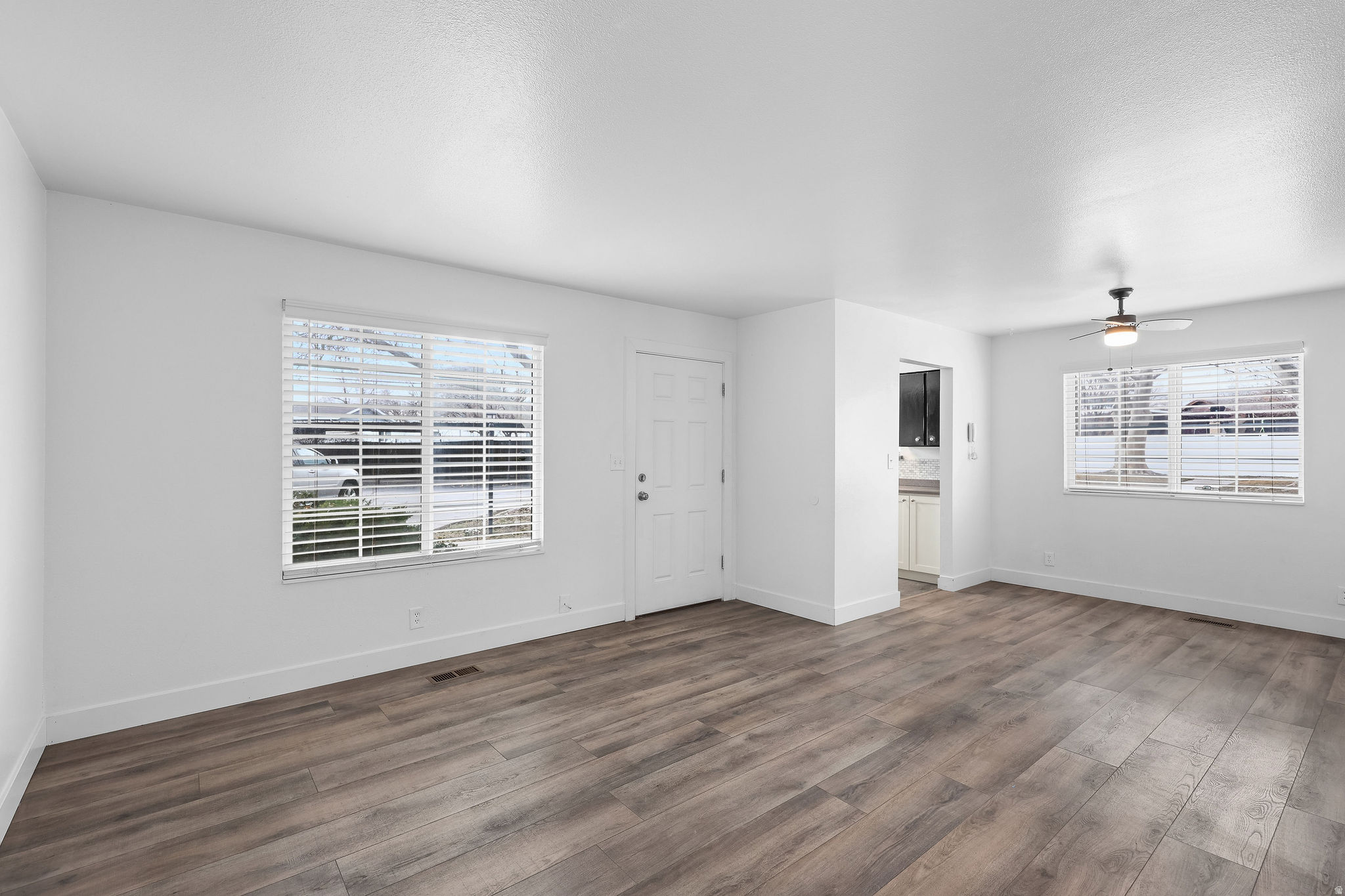 COVENTRY MANOR - Residential