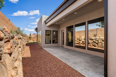Tiny photo for 104 E 1060 S, Ivins, UT 84738 (MLS # 2161845)