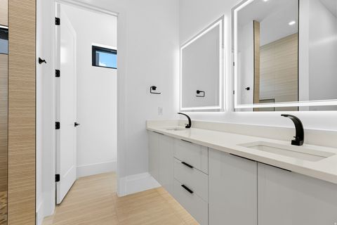 Tiny photo for 104 E 1060 S, Ivins, UT 84738 (MLS # 2161845)