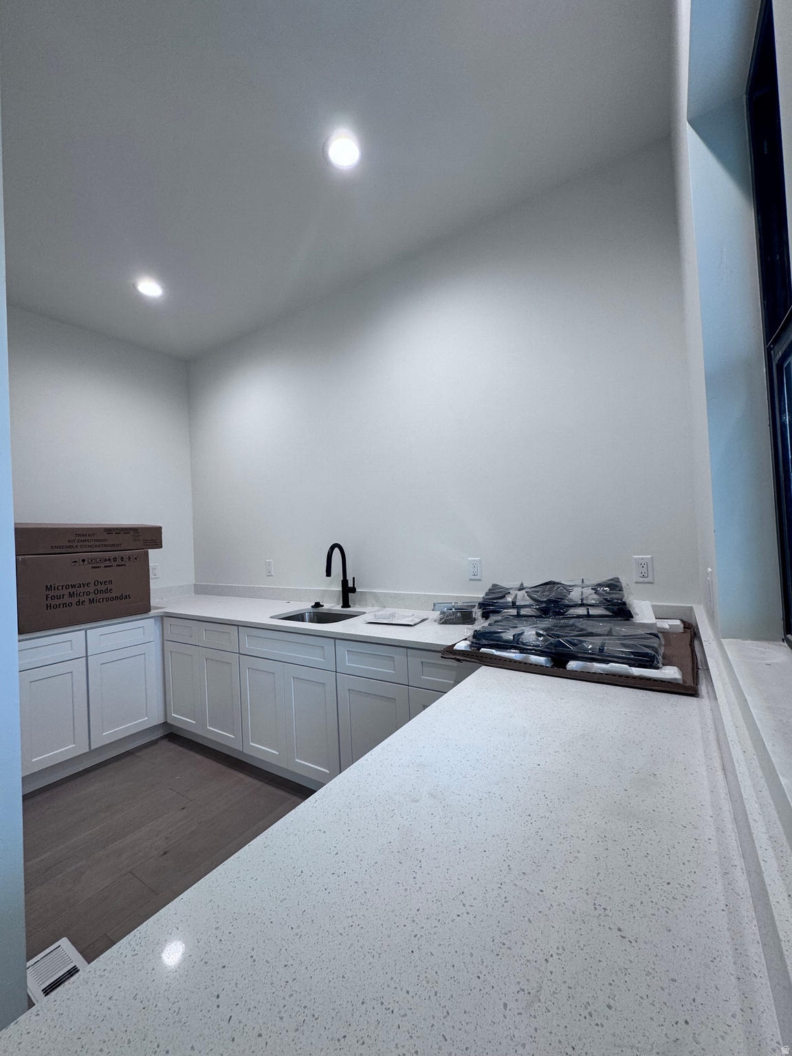 WHISPER HOLLOW ESTATES - Residential