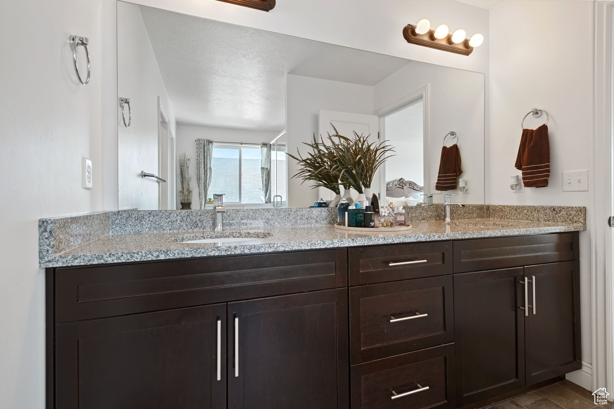VISTAS @ WESTRIDGE - Residential