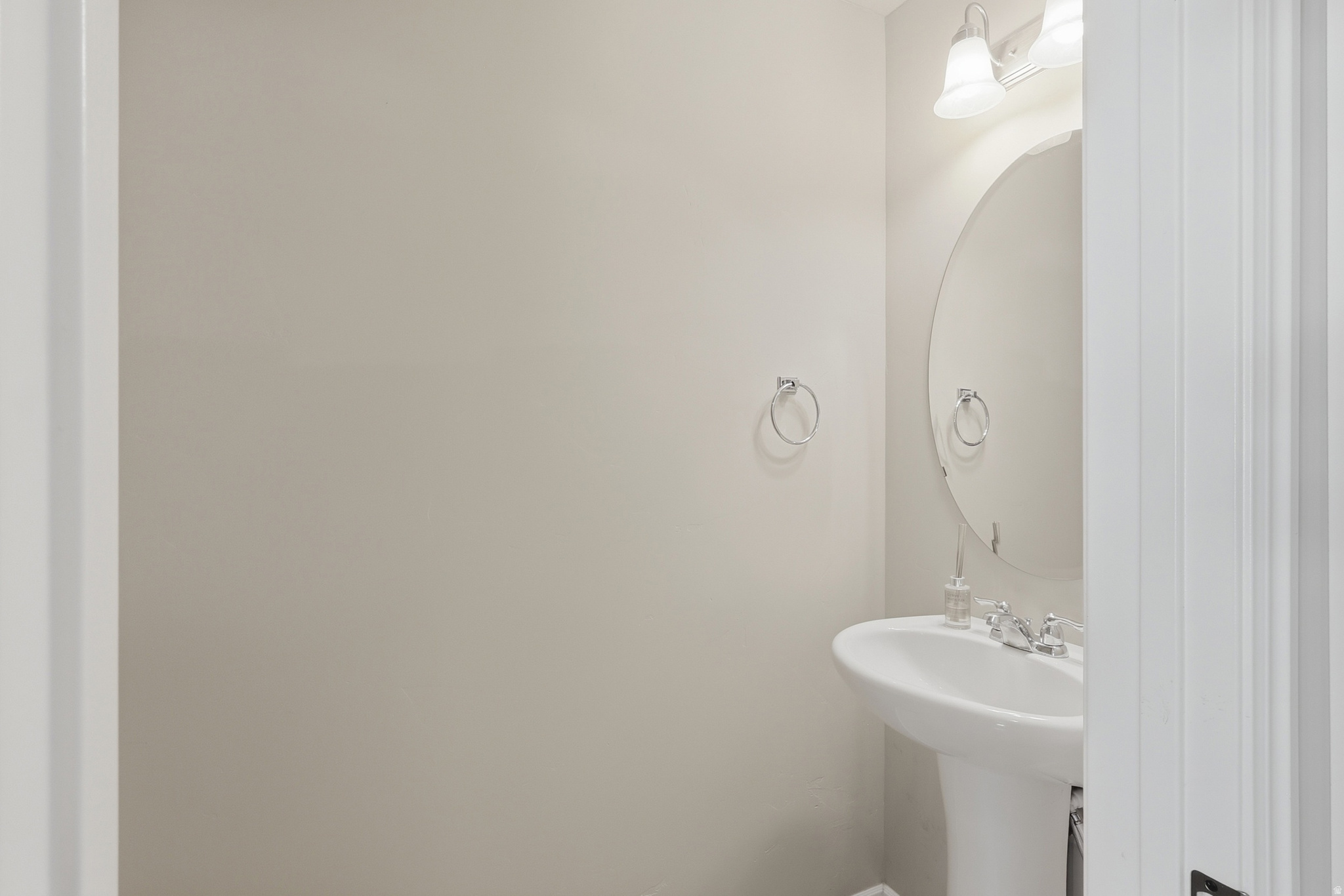 MOUNTAIN VIEW ESTATE - Residential