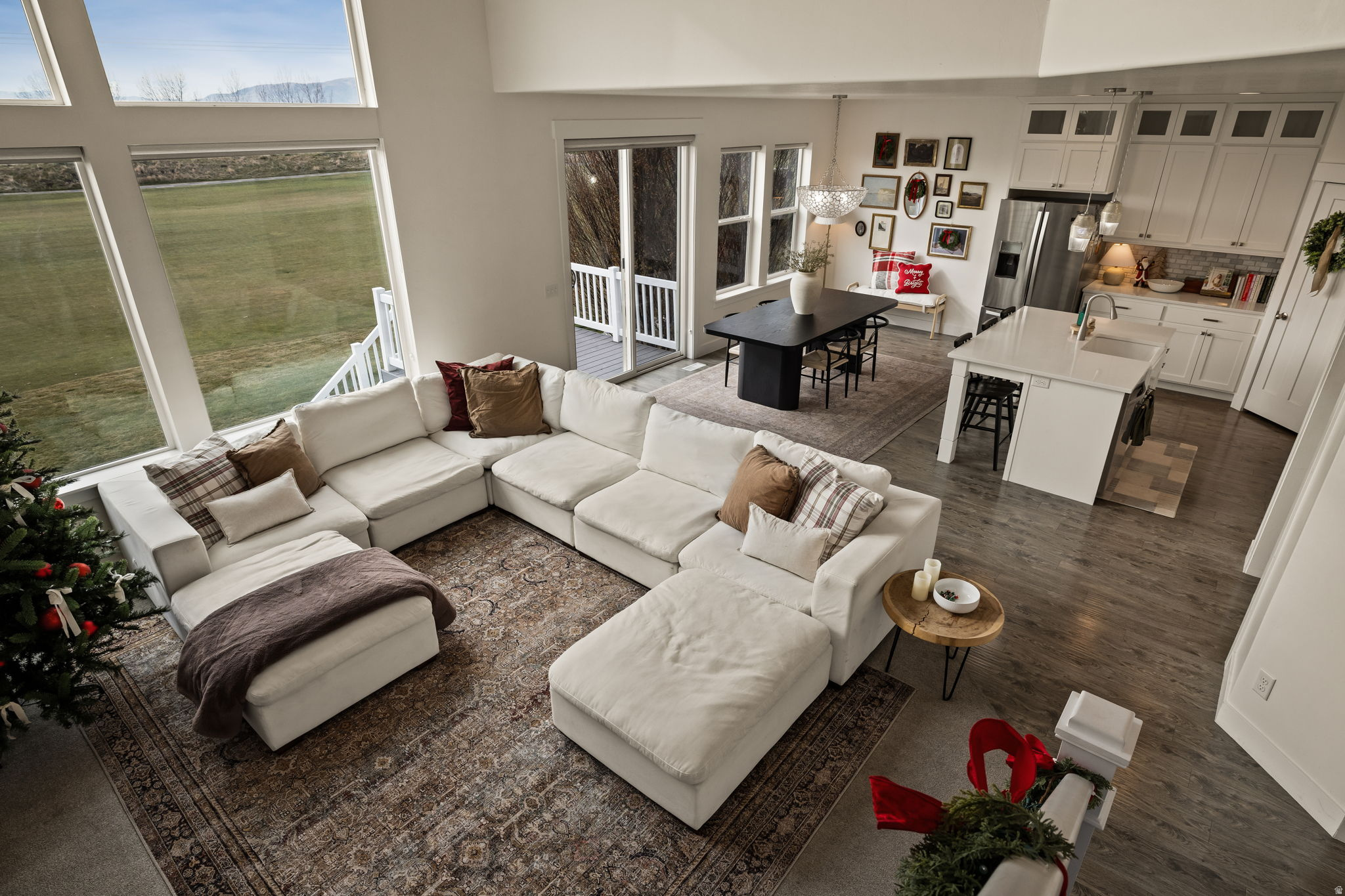 THE PONDS - Residential