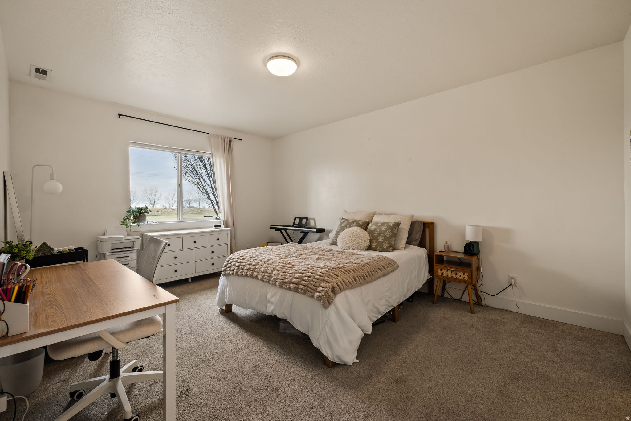 THE PONDS - Residential