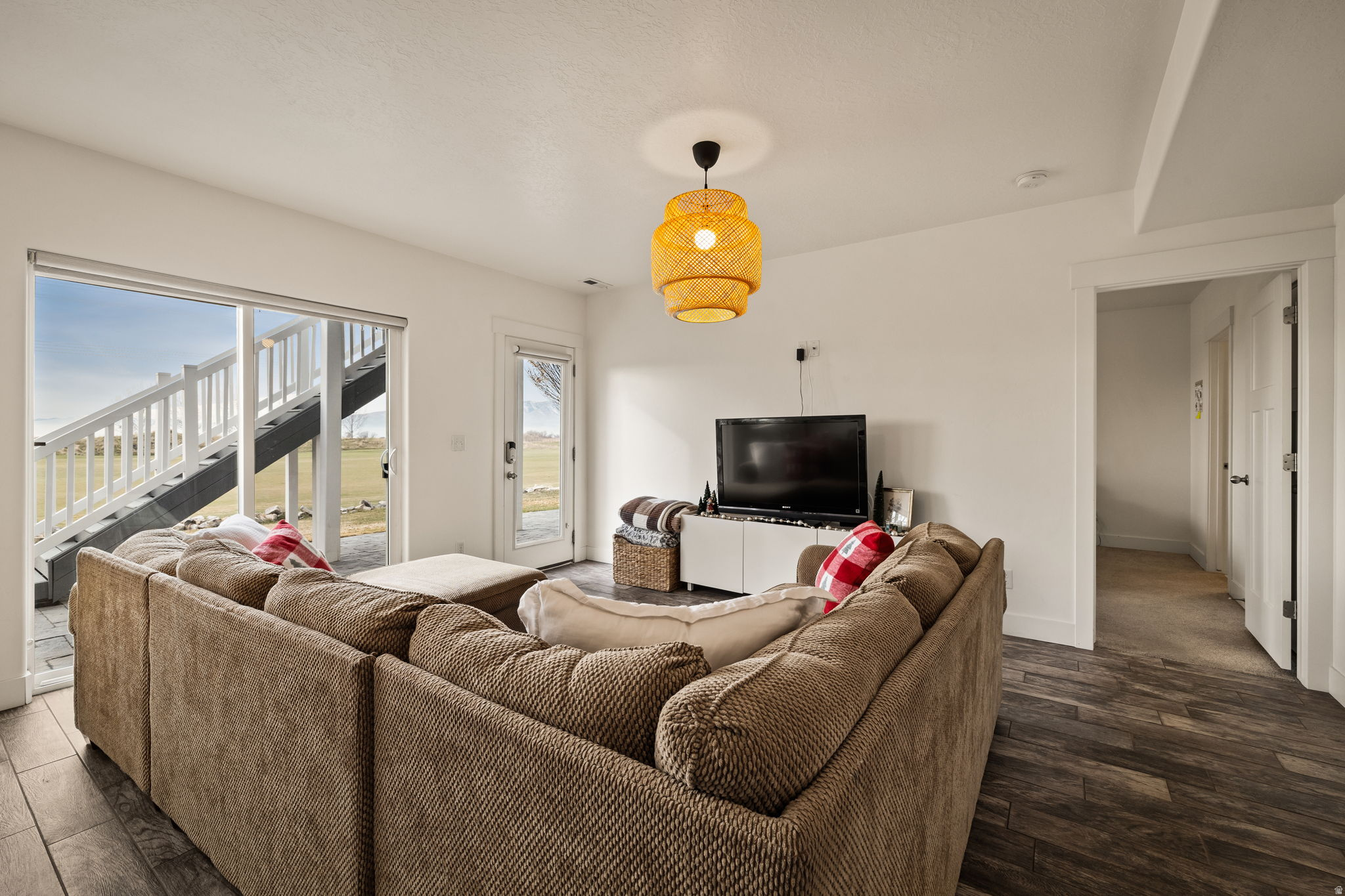 THE PONDS - Residential