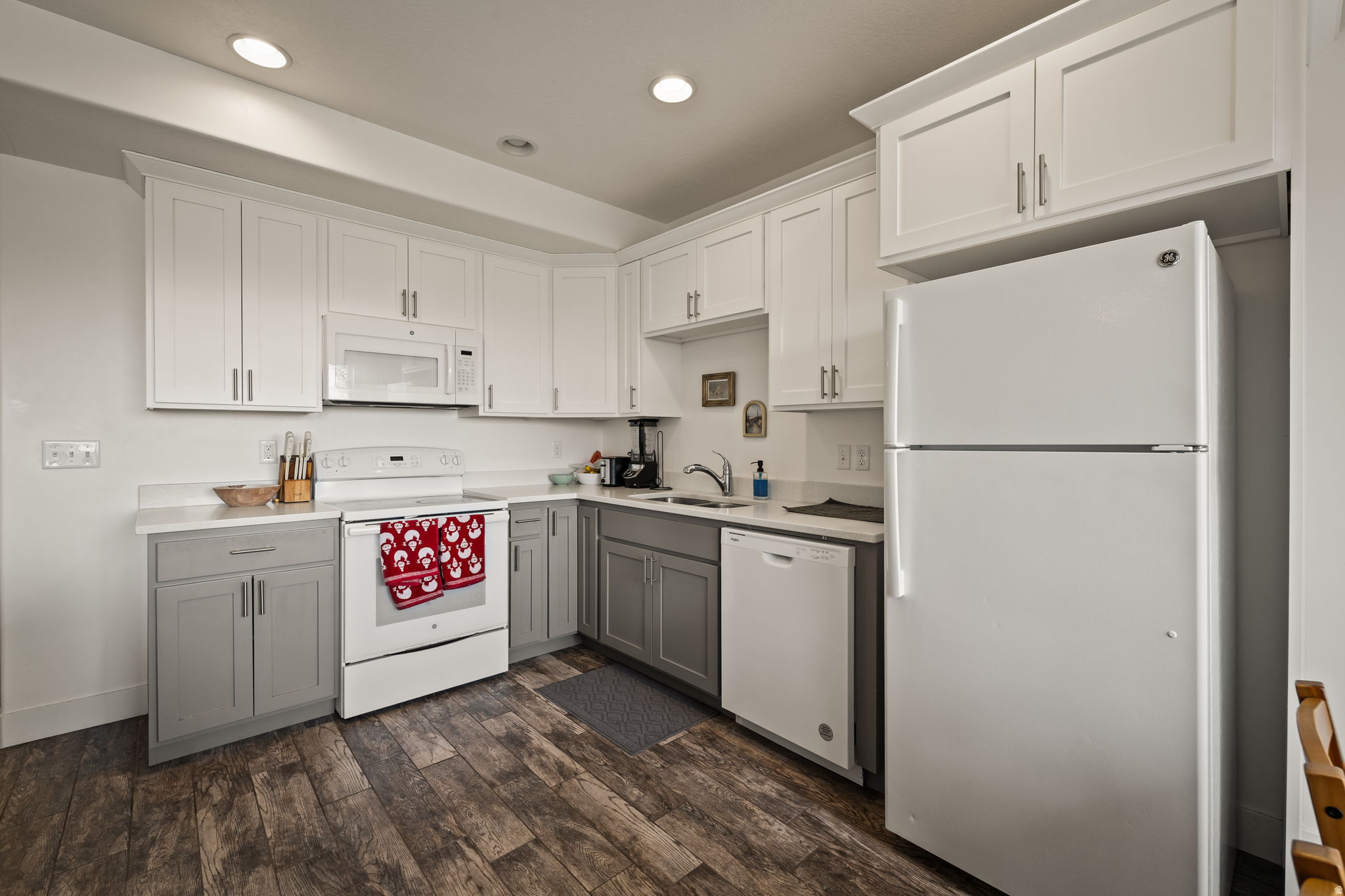 THE PONDS - Residential