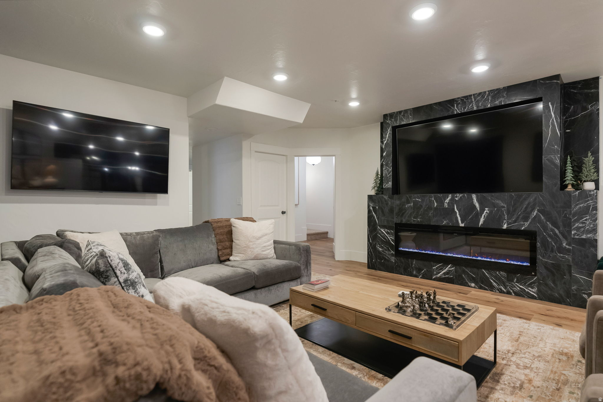 COTTONWOOD HILLS - Residential