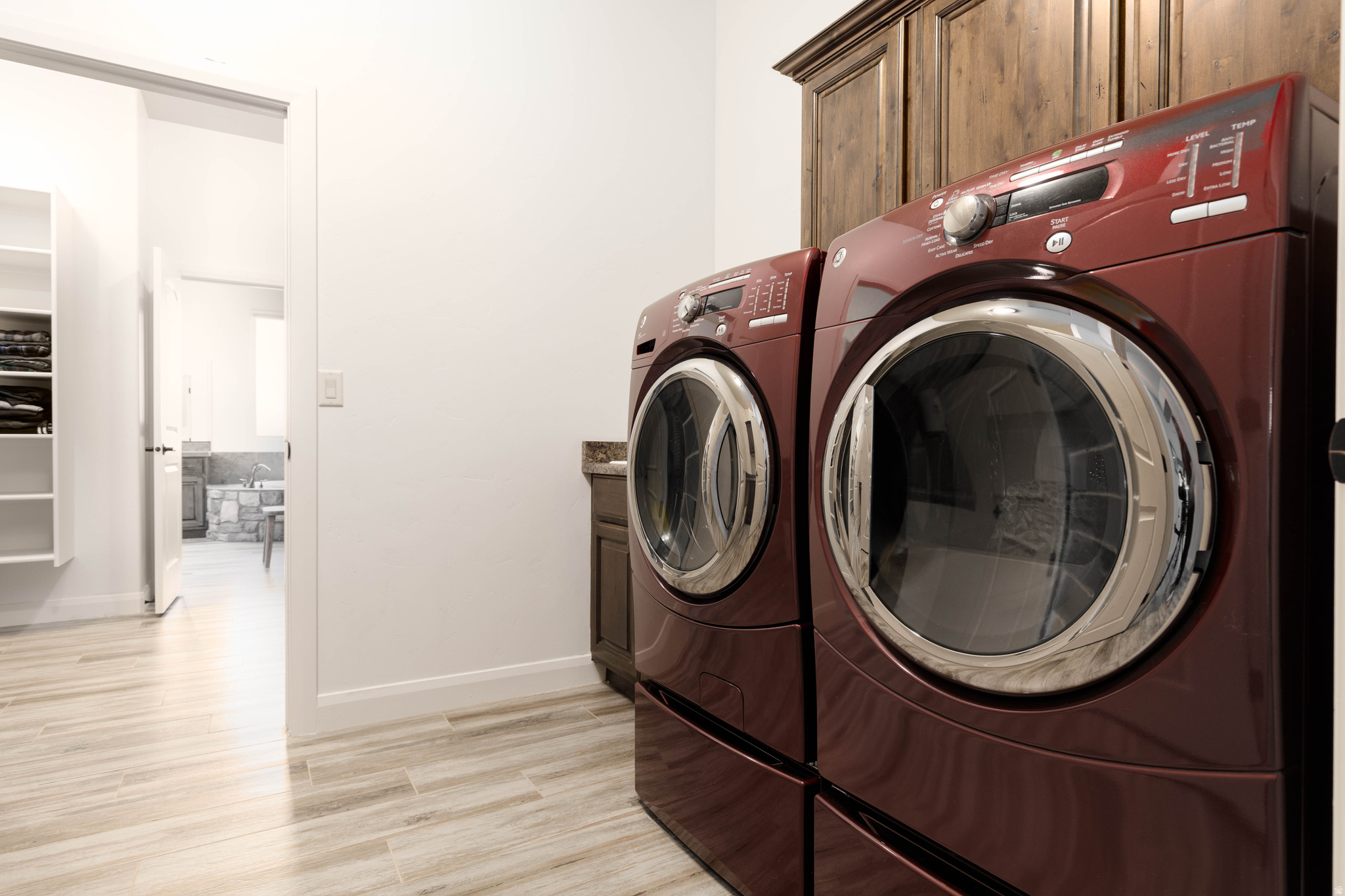 SILVERSTONE 3 AT GREEN SPRINGS - Residential