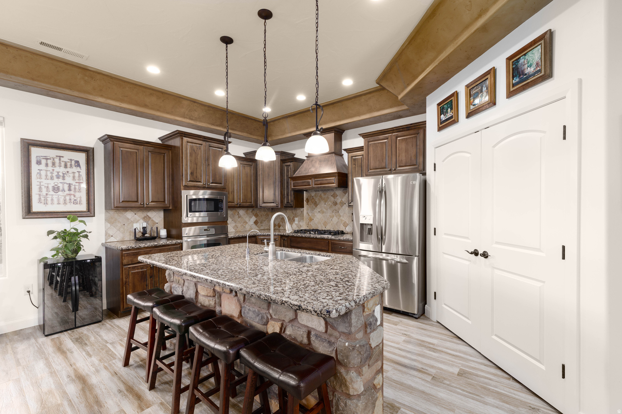 SILVERSTONE 3 AT GREEN SPRINGS - Residential