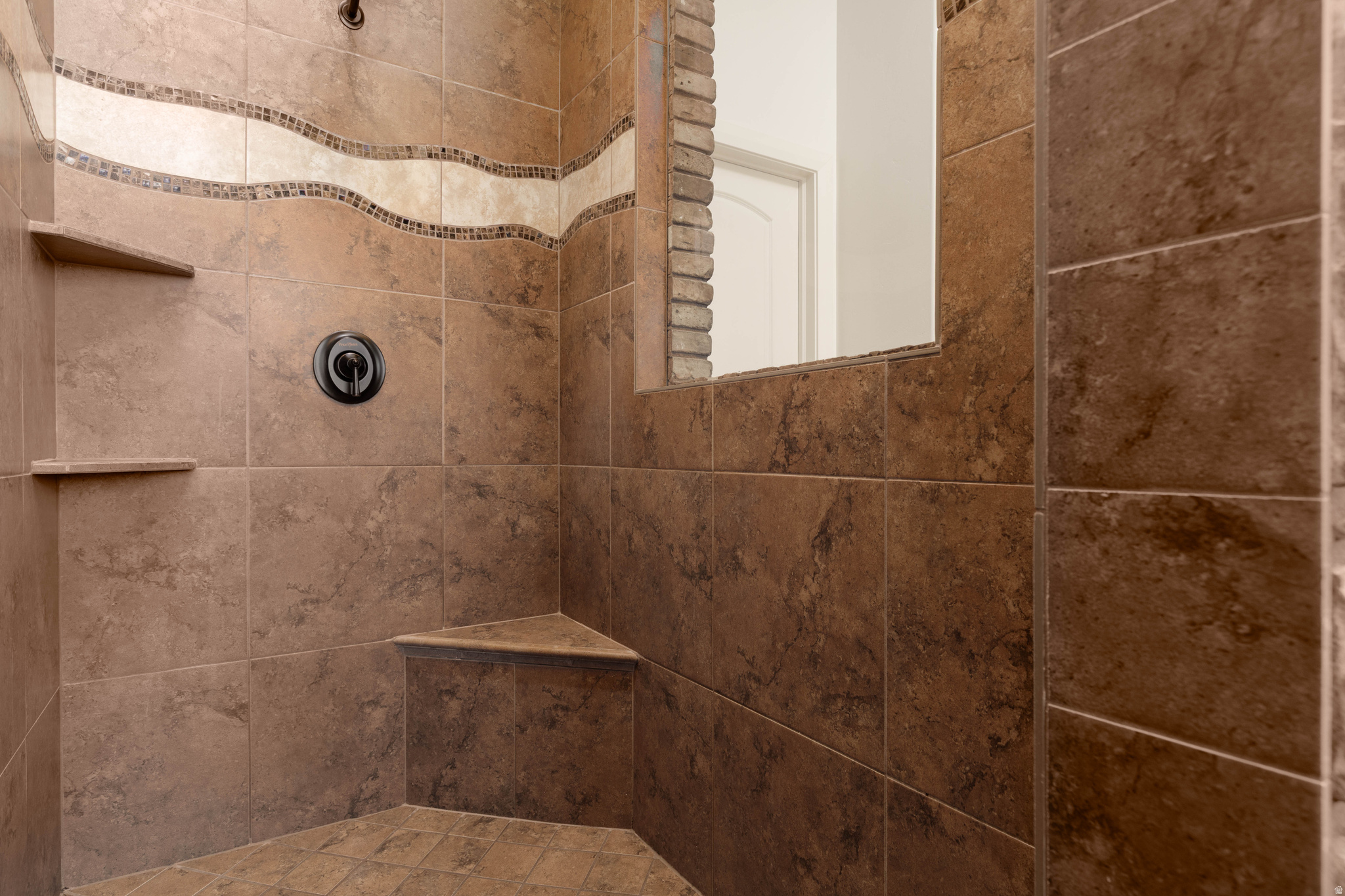 SILVERSTONE 3 AT GREEN SPRINGS - Residential