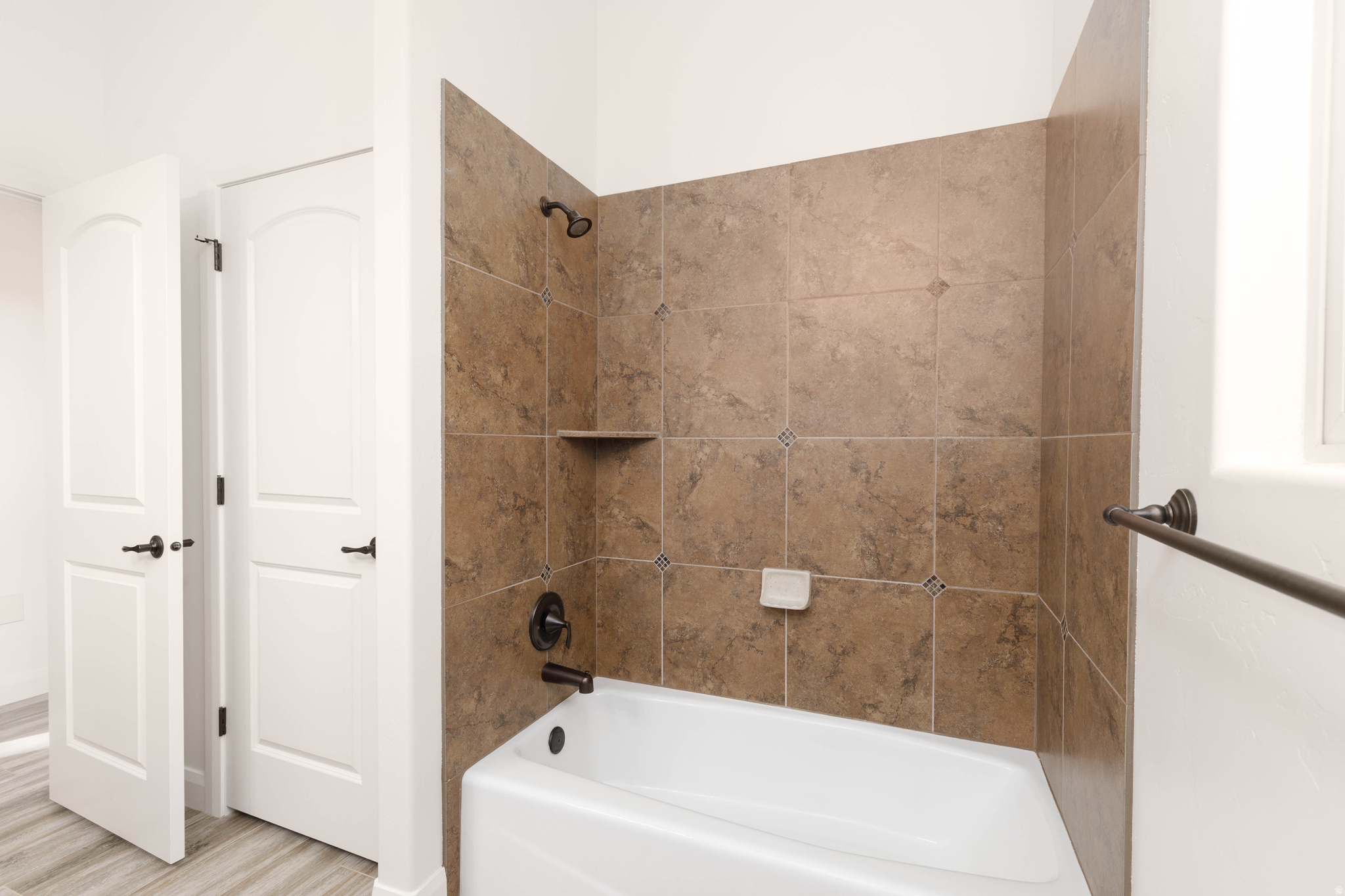 SILVERSTONE 3 AT GREEN SPRINGS - Residential