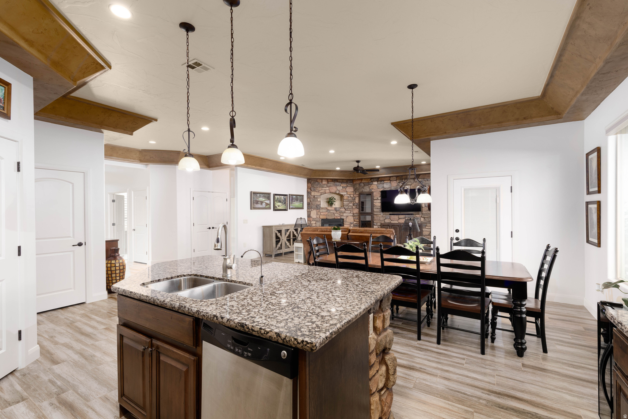 SILVERSTONE 3 AT GREEN SPRINGS - Residential