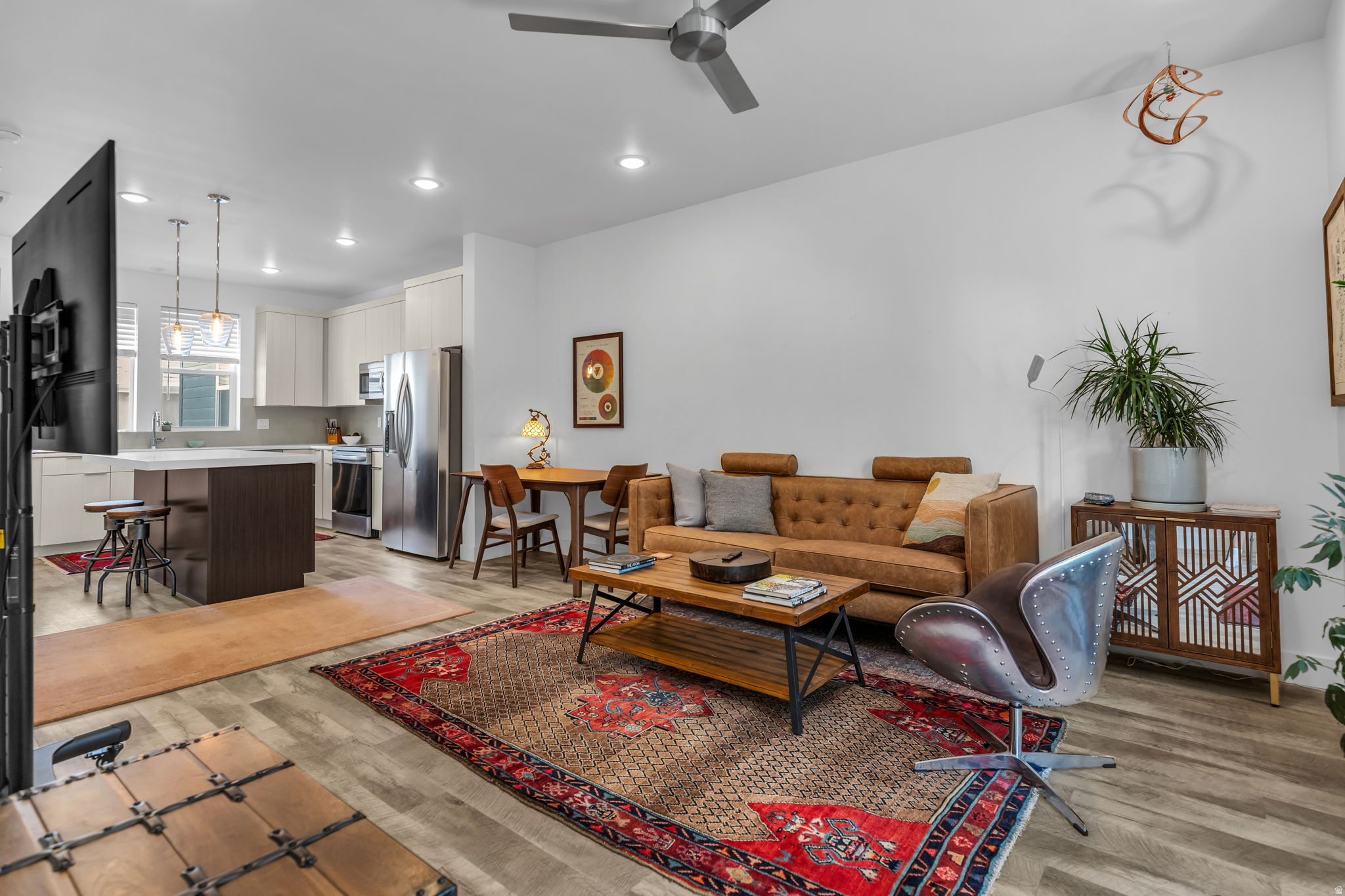 DAYBREAK - Residential