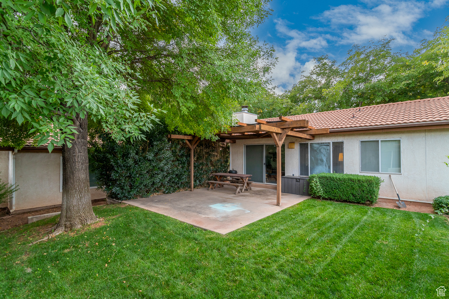 SUNFLOWER DEVELOPMENT - Residential