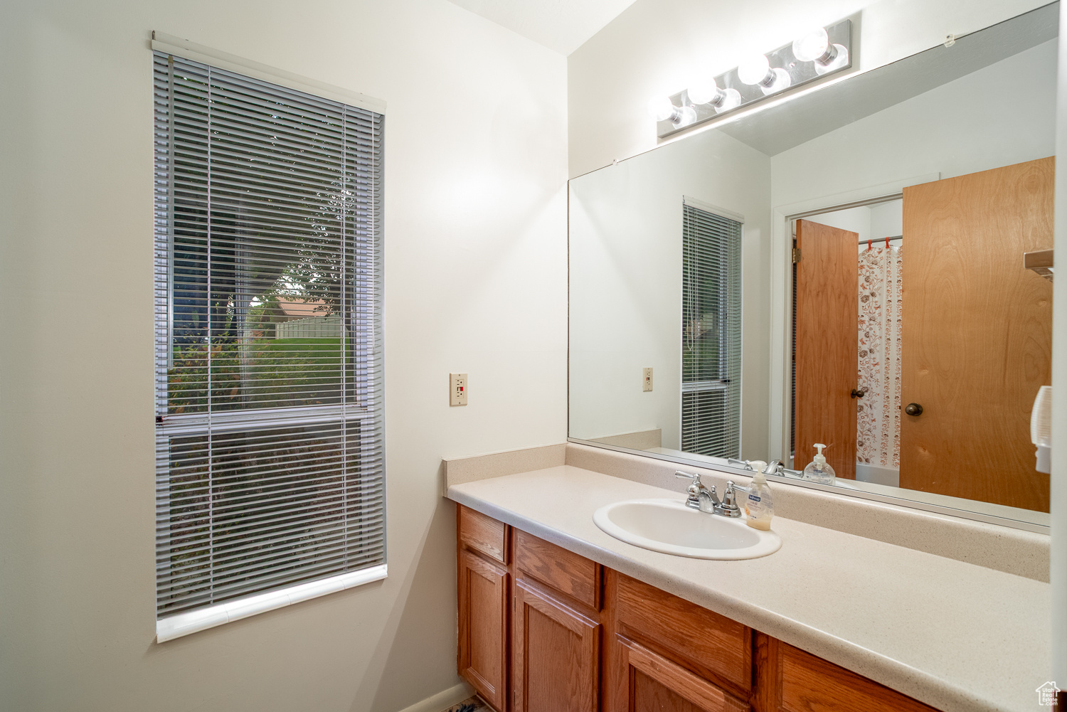 SUNFLOWER DEVELOPMENT - Residential