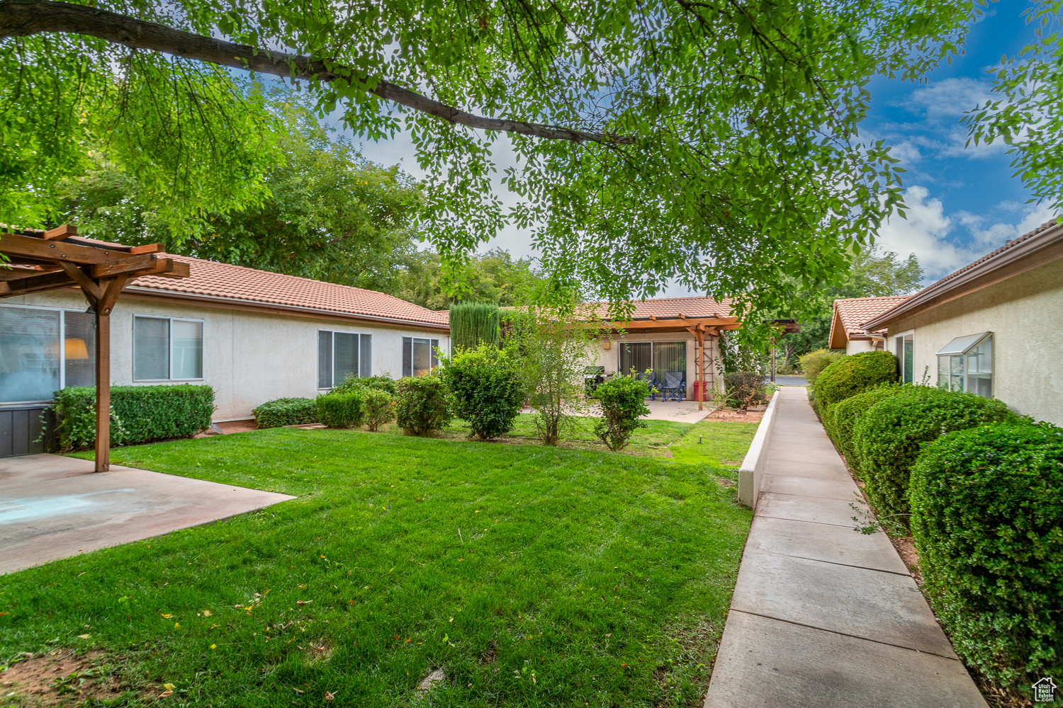 SUNFLOWER DEVELOPMENT - Residential