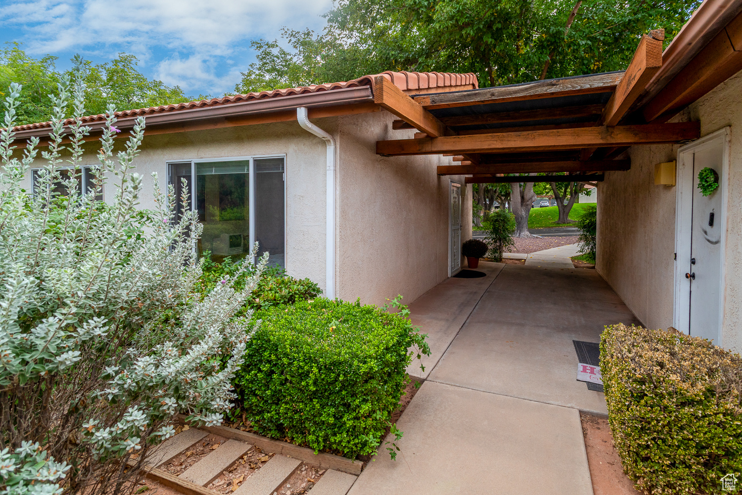 SUNFLOWER DEVELOPMENT - Residential