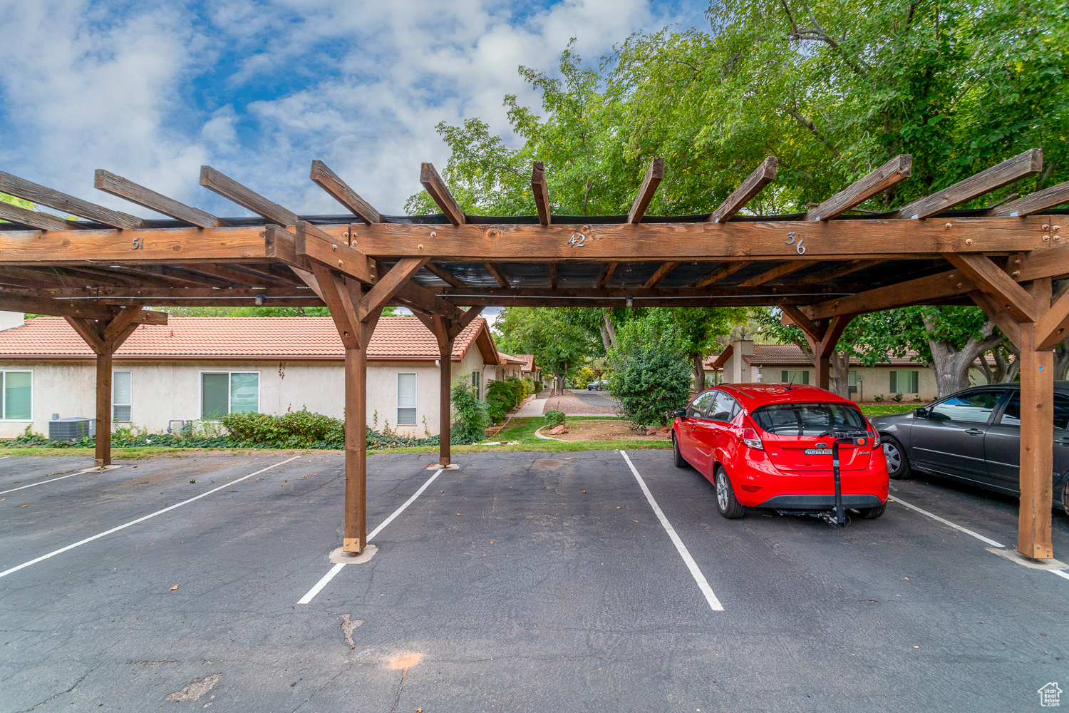 SUNFLOWER DEVELOPMENT - Residential