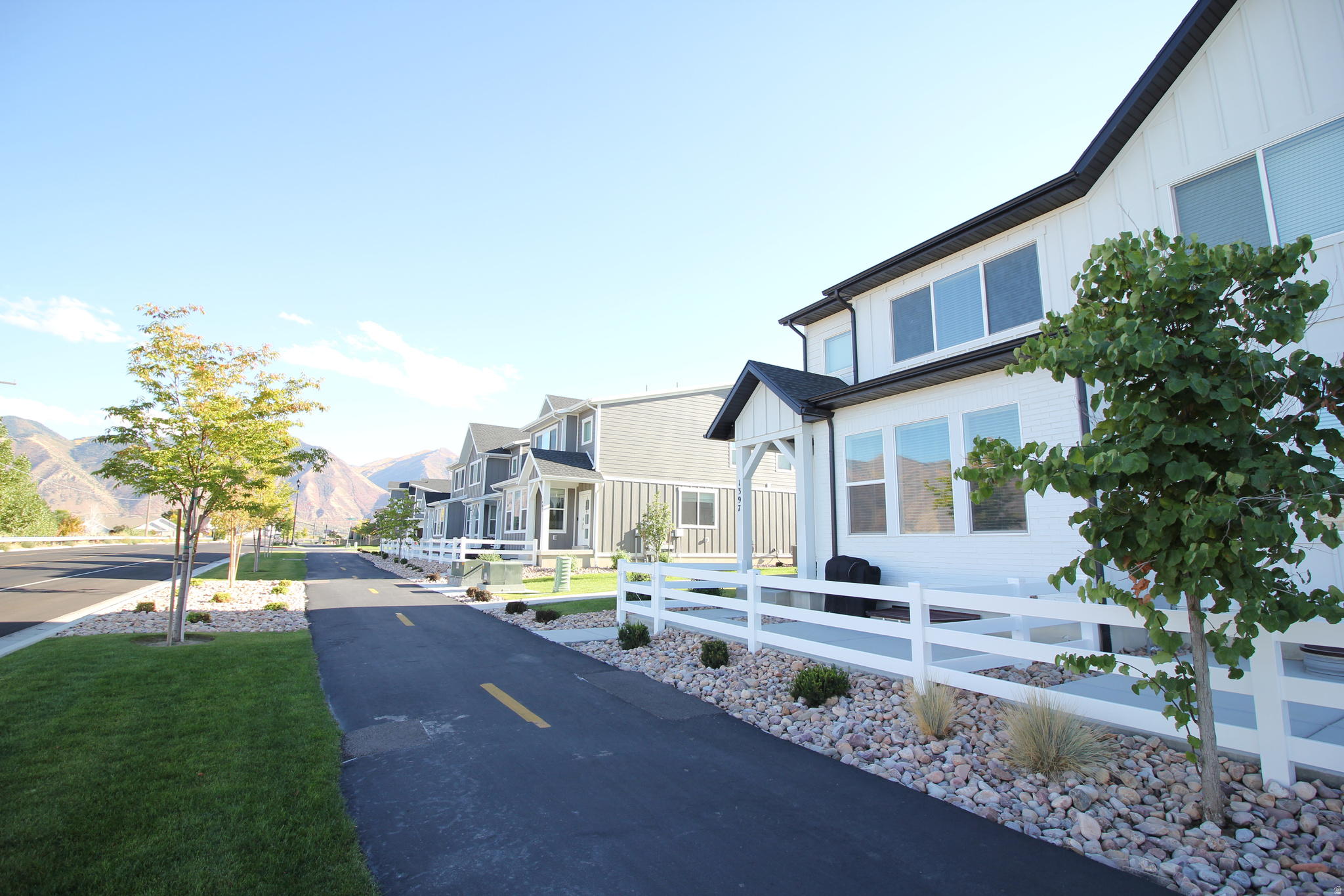 ESCALA - Residential