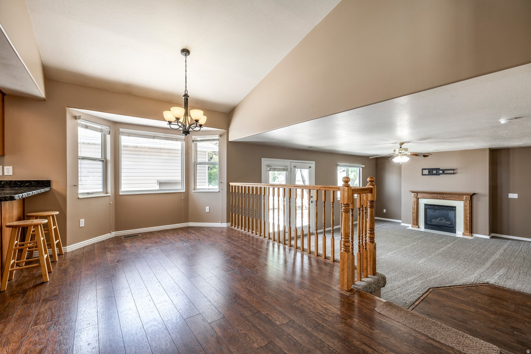 WARREN ACRES - Residential