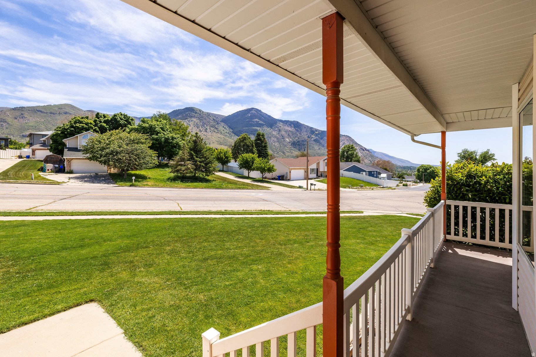 WARREN ACRES - Residential