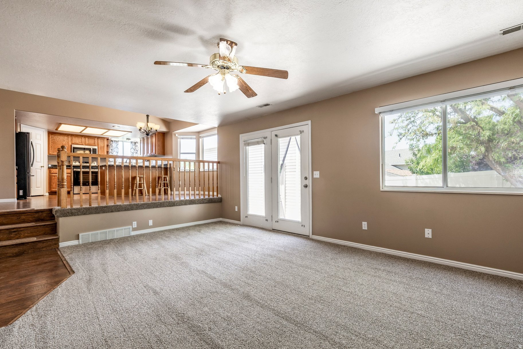 WARREN ACRES - Residential