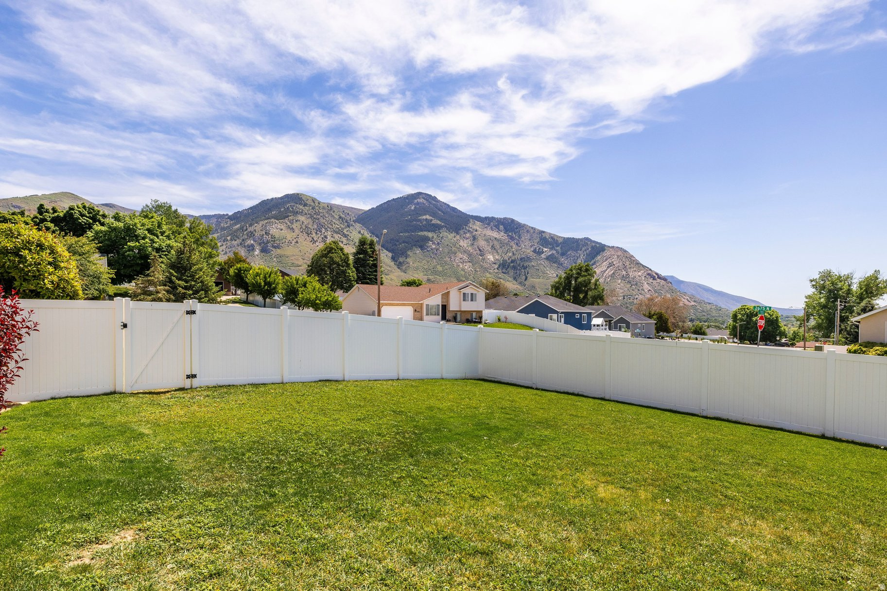 WARREN ACRES - Residential
