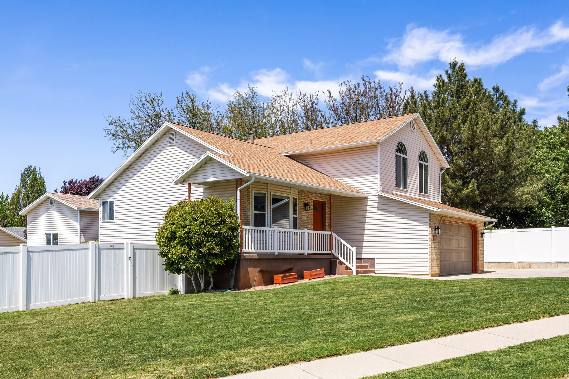 WARREN ACRES - Residential
