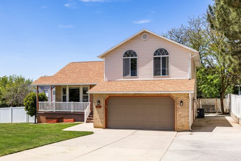 Tiny photo for 2681 N 750 E, North Ogden, UT 84414 (MLS # 2157581)