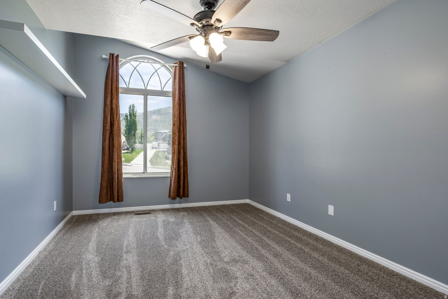 WARREN ACRES - Residential
