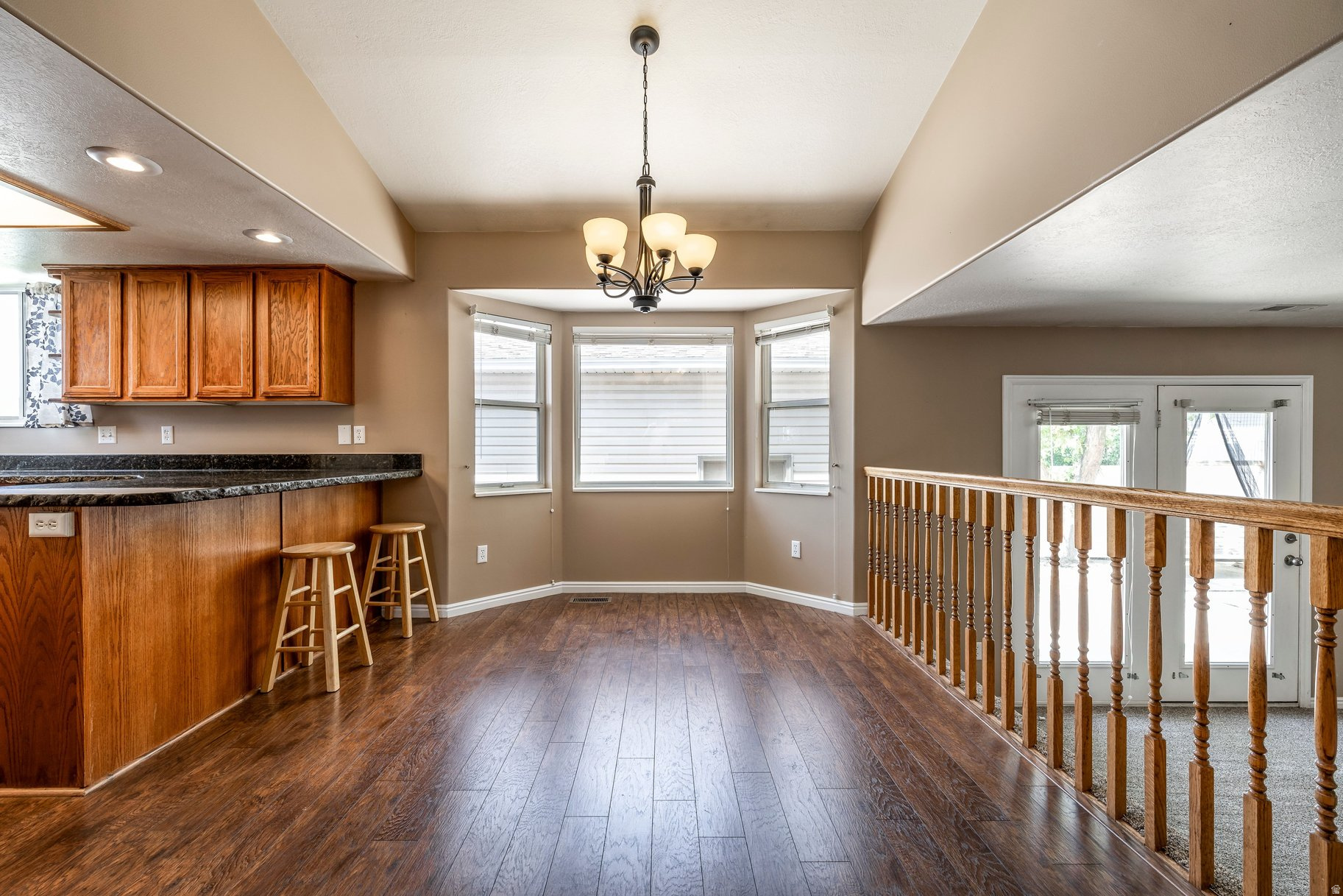 WARREN ACRES - Residential