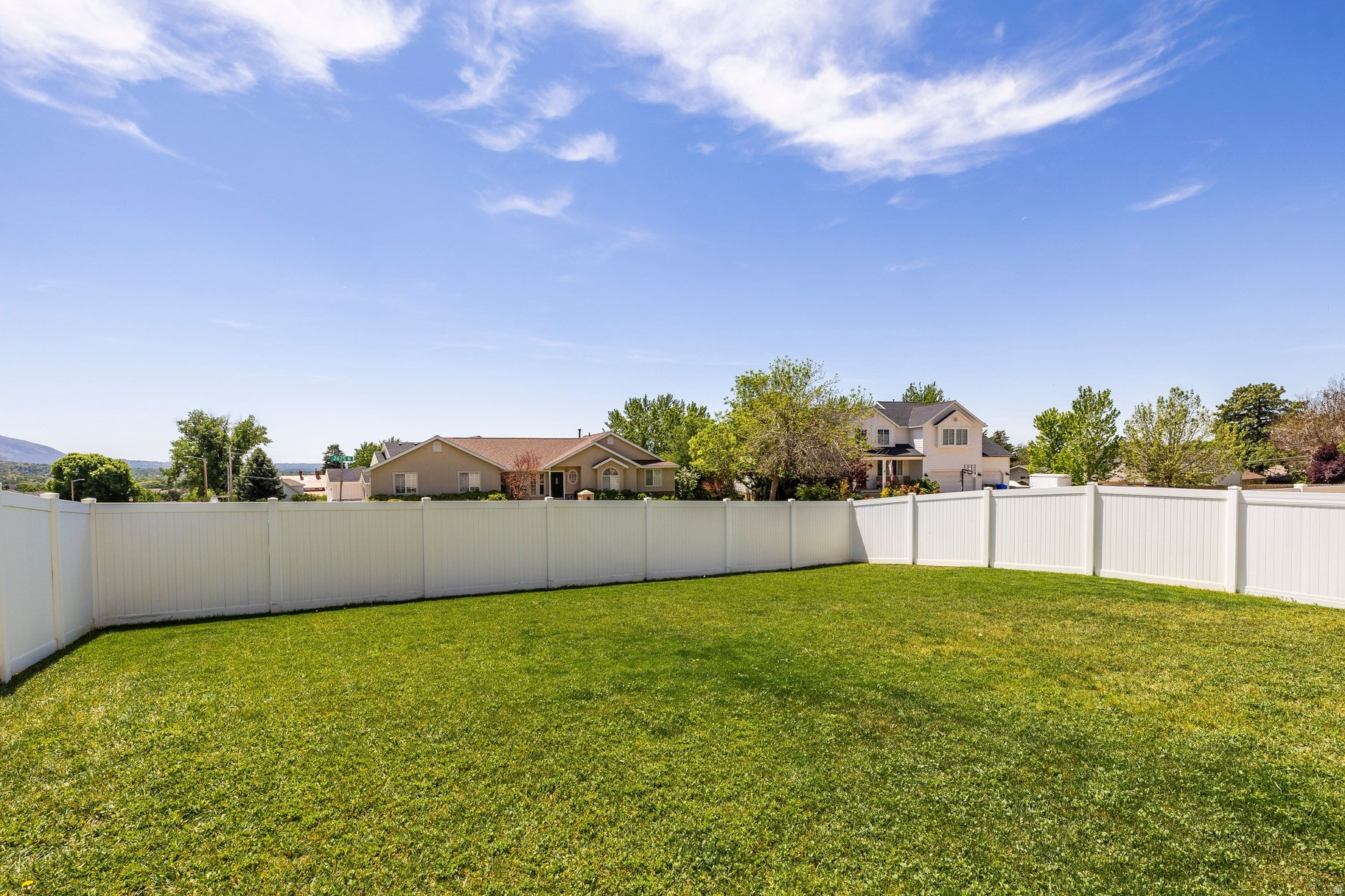 WARREN ACRES - Residential