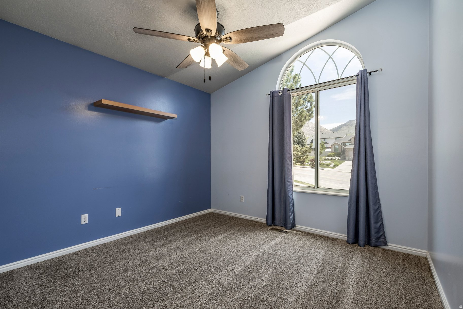 WARREN ACRES - Residential