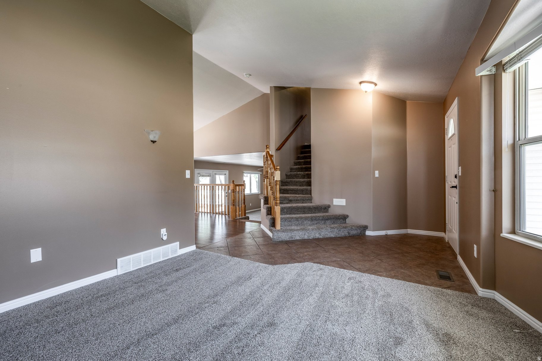 WARREN ACRES - Residential