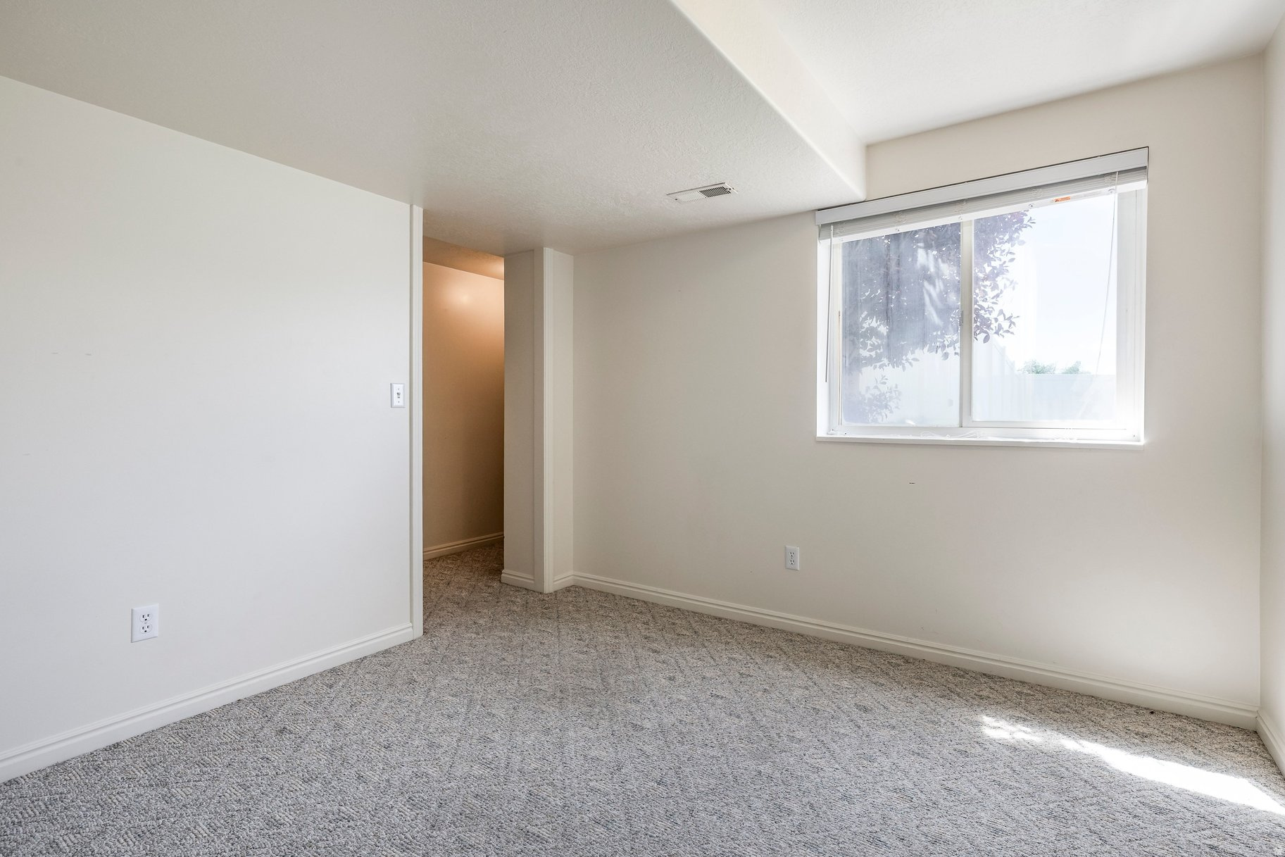 WARREN ACRES - Residential
