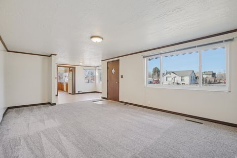 Tiny photo for 198 N 600 E, American Fork, UT 84003 (MLS # 2135523)