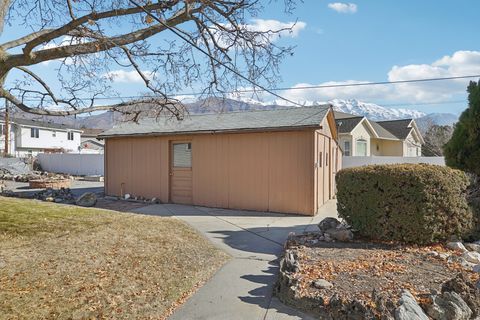 Tiny photo for 198 N 600 E, American Fork, UT 84003 (MLS # 2135523)