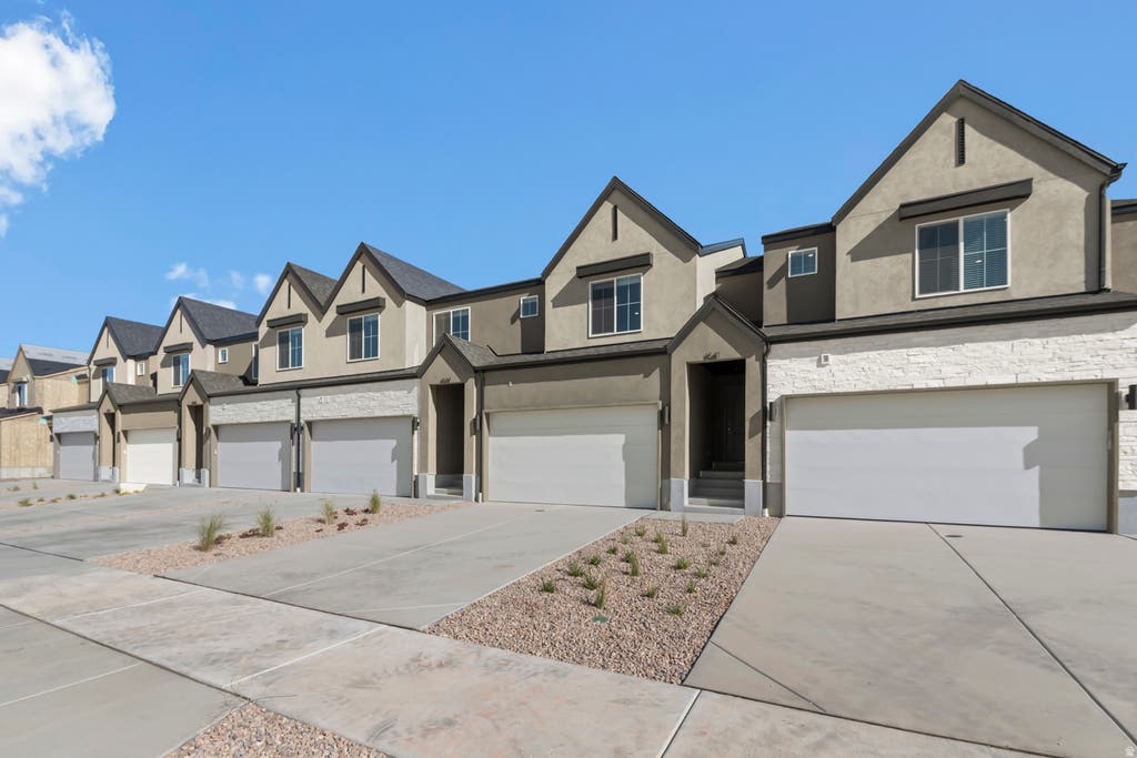 Photo of 1918 E 670 N #1242, Salem, UT 84653 (MLS # 2174228)