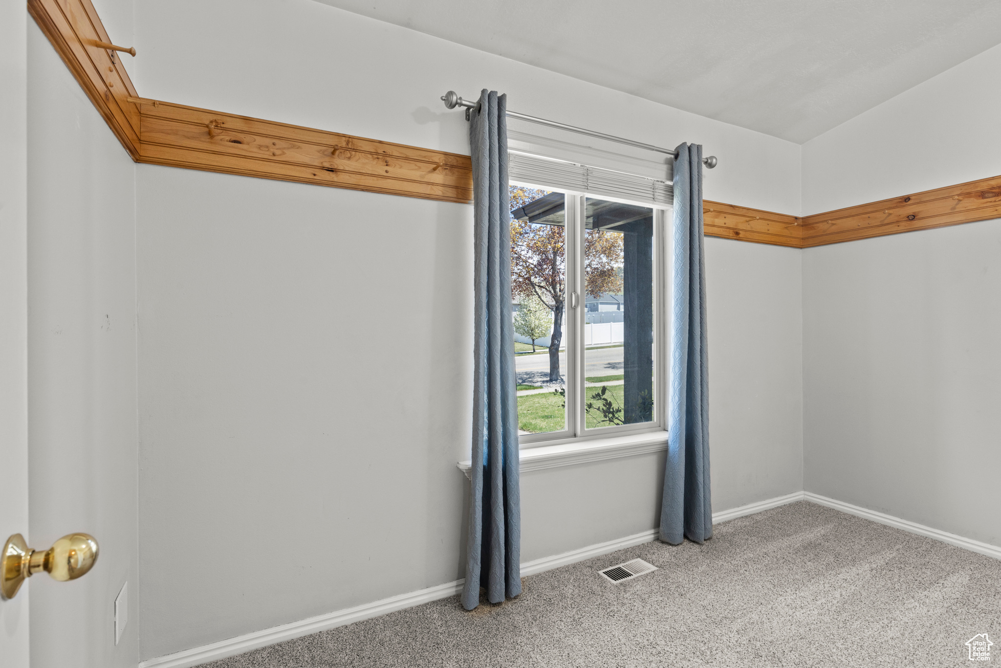 880 E 300, Smithfield, Utah image 24