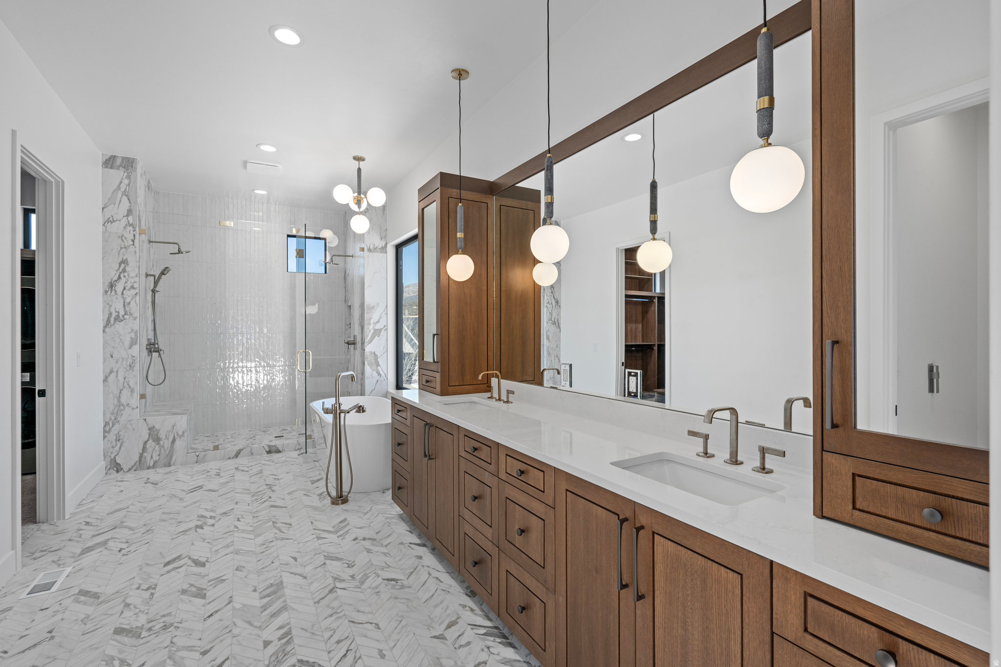 CROSSINGS AT LAKE CREEK - Residential