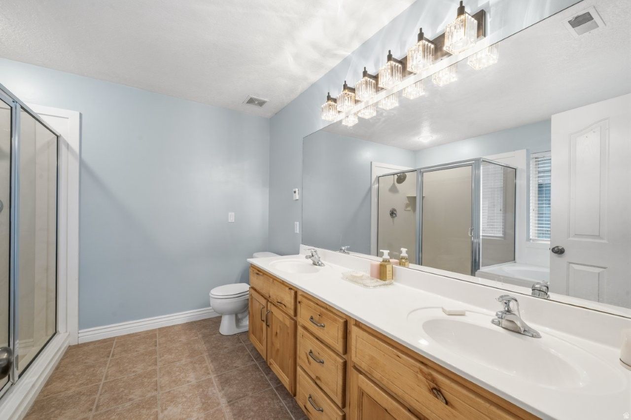 WHITE BARN COUNTRY CLUB PRUD - Residential Income