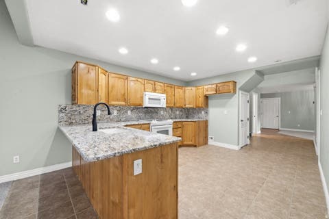 Tiny photo for 325 W WILLOW WAY, Pleasant View, UT 84414 (MLS # 2143955)